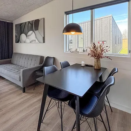 Stunning In With Indoor Swimming Pool Appartement